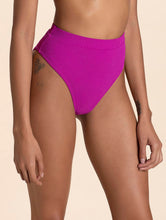 Load image into Gallery viewer, Saint Tropez Solid-color Hotpants
